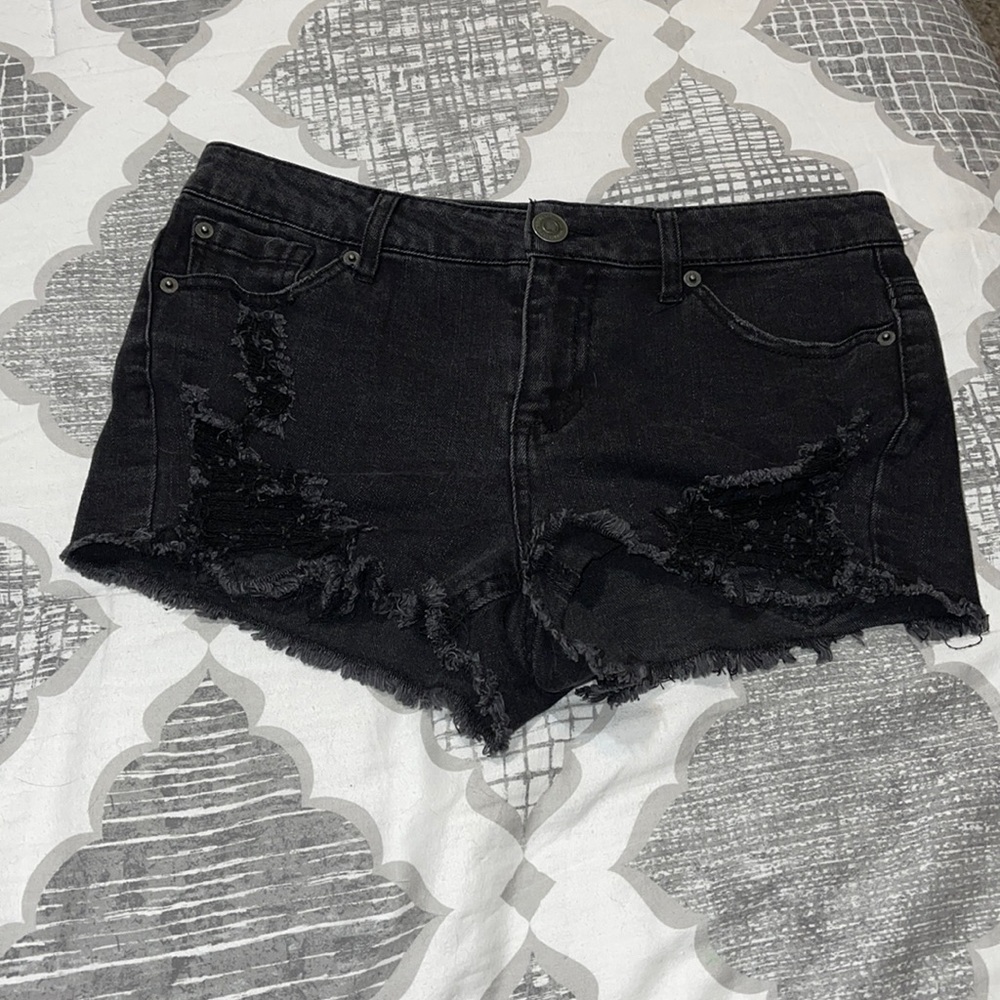 Almost famous black jean shorts